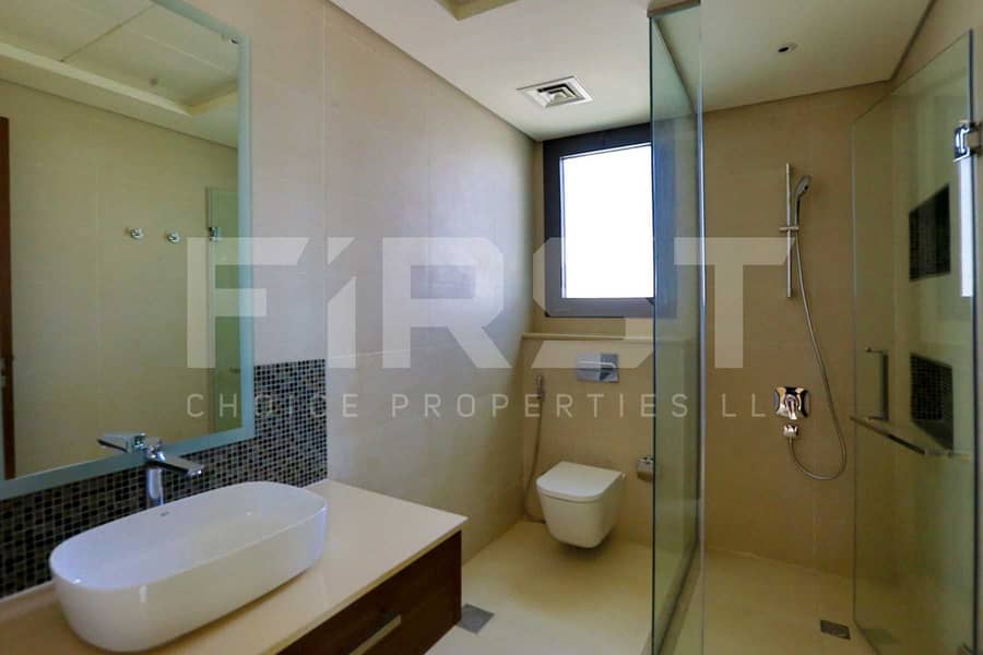 18 Internal Photo of 4 Bedroom Villa in West Yas Yas Island Abu Dhabi U. A (38). jpg