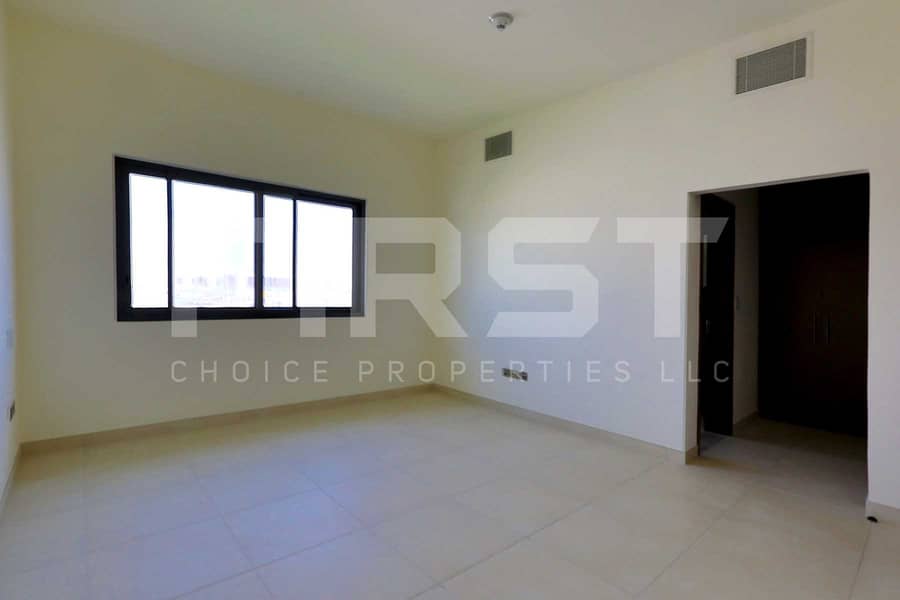 10 Internal Photo of 4 Bedroom Villa in West Yas Yas Island Abu Dhabi U. A (40). jpg