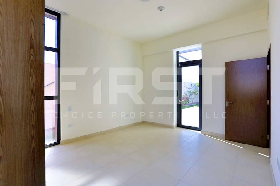 29 Internal Photo of 4 Bedroom Villa in West Yas Yas Island Abu Dhabi U. A (19). jpg