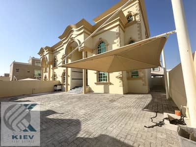فیلا 7 غرف نوم للايجار في مدينة خليفة، أبوظبي - Independent | 7 masters | Neat and clean | specious | yard