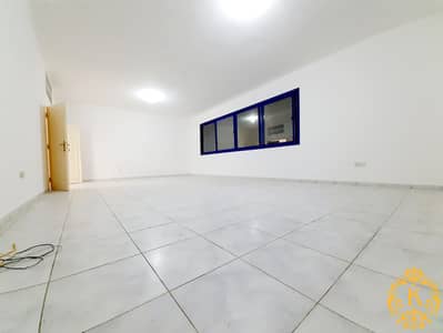 4 Bedroom Flat for Rent in Al Muroor, Abu Dhabi - Elegant and Huge Size Four Bedroom Hall With Three Bathroom Apartment At Muroor Road For 75k