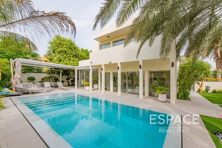 5 Bedroom Villa for Sale in Arabian Ranches, Dubai - Stunning Upgardes | Vacant on Transfer | Corner