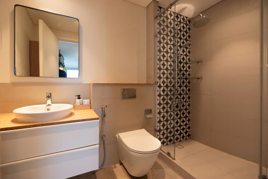 25 Dubai Apartment Bathroom. jpg