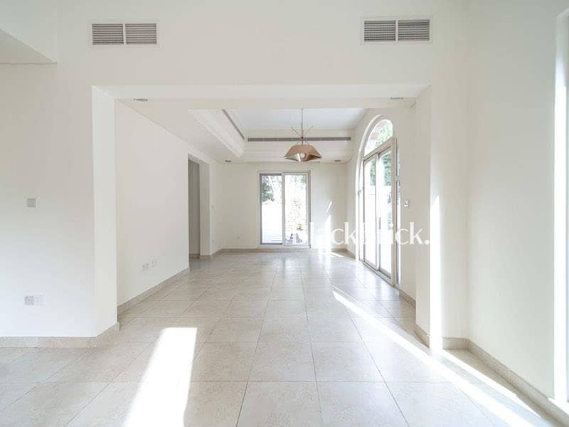 Large Corner Plot |Great Location | Vacant Large Corner Plot |Great Location | Vacant