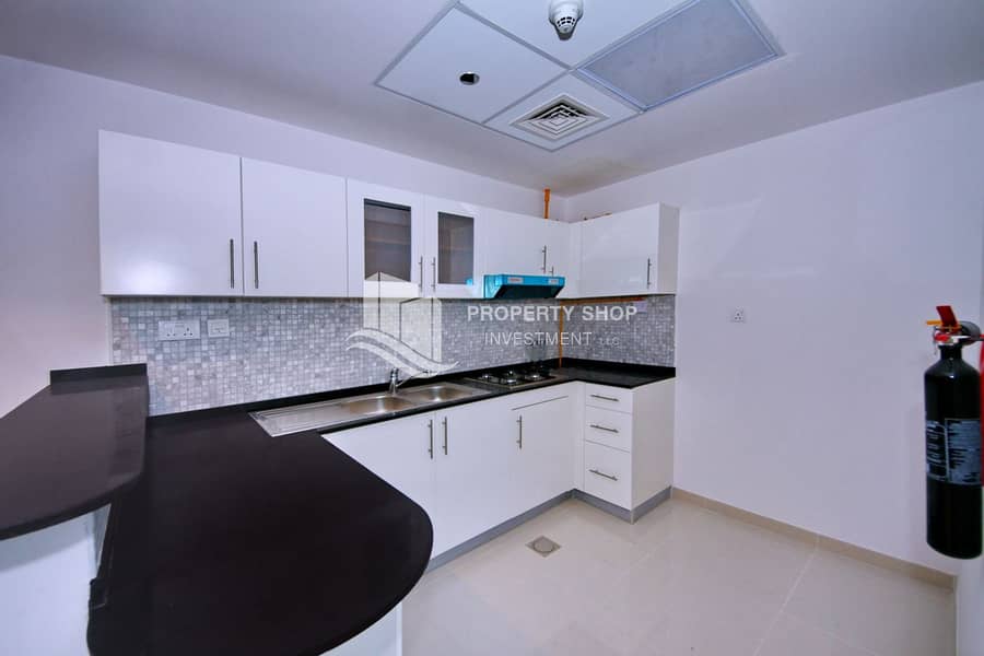 6 3-bedroom-apartment-al-reem-island-najmat-abu-dhabi-marina-bay-kitchen. JPG