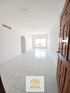 1 MONTH FREE RENT FOR 3 BED ROOM HALL FAMILY ONLY AVAILABLE IN BUR DUBAI AREA Al RAFA BEHIND VIVA SUPER MARKET ON ROLLA ROAD NEAR SHIPPING TOWER