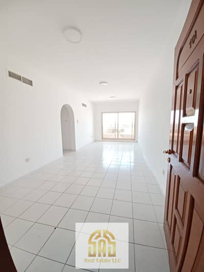 3 Bedroom Flat for Rent in Bur Dubai, Dubai - MAIN HALL AREA