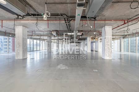 Office for Rent in Jumeirah Beach Residence (JBR), Dubai - Well Kept Office Space | Prime Location