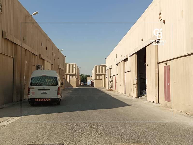 位于迪拜投资园区（DIP） 的仓库 186000 AED - 8428747