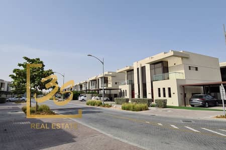 3 Bedroom Townhouse for Sale in DAMAC Hills, Dubai - Damac hills 1 | Park resedence  | 3 br townhouse