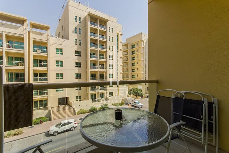 Beautifully Furnished 1 Bed Apt for Sale