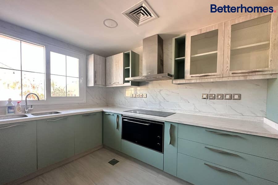 2M | Park Facing | Single Row | Quiet Location 2M | Park Facing | Single Row | Quiet Location