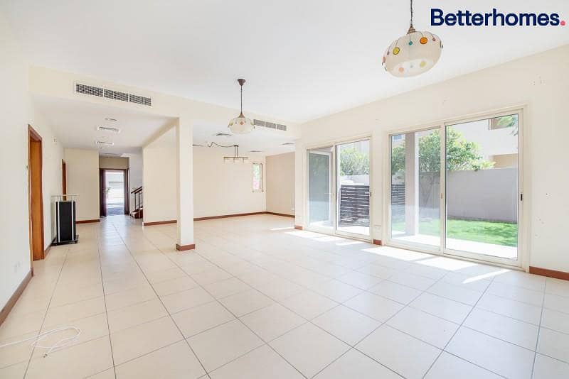 Perfect Location | Corner plot | Spacious Perfect Location | Corner plot | Spacious