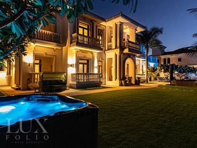 7 Bedroom Villa for Rent in Palm Jumeirah, Dubai - Upgraded | Luxury Beach Villa | Spacious