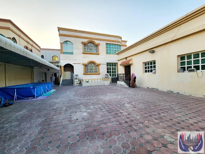 7 bedroom villa for sell in al rawda2 ajman.  6400 Square feet land area.
