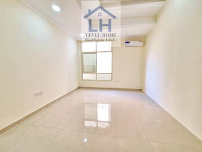 Amazing studio for rent in madinuh Abu Dhabi Between the two bridges
