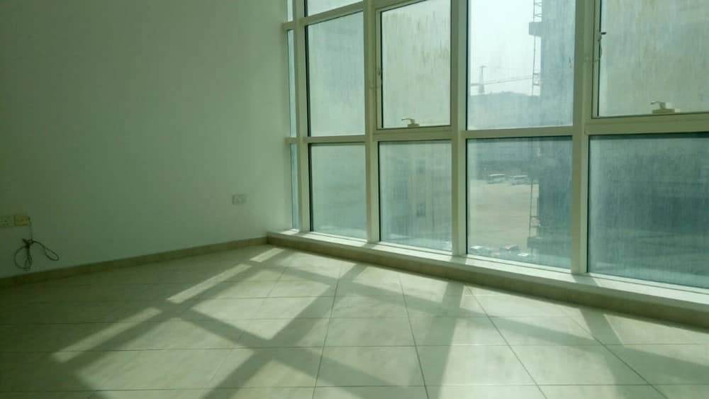 Hot Offer 1 Bedroom Apartment Hall With 2 Bathroom & Basement parking Just 40k In Mussafah Shabia 09