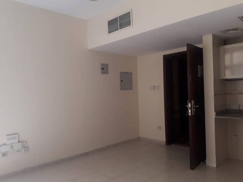 Квартира в Аль Касимия, 16000 AED - 3831022