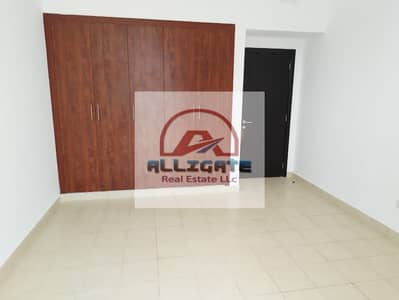 Distress deal 2bhk high floor ||Multiple option Rented or VOT available