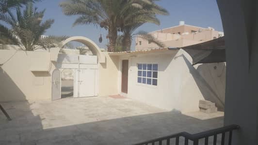 6 Bedroom Villa for Sale in Al Nuaimiya, Ajman - cdc0d438-9121-489c-ac78-0792ba0b271e. jpg