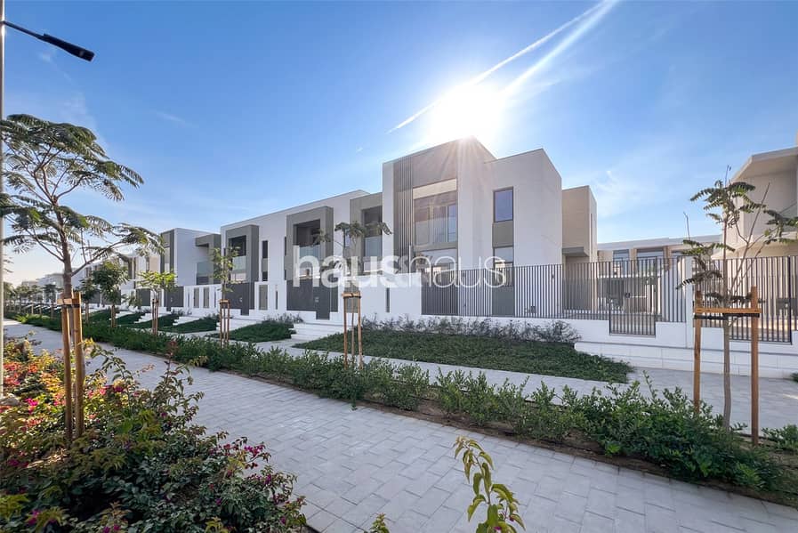 Genuine Re-sale | Single Row | Close to amenities Genuine Re-sale | Single Row | Close to amenities