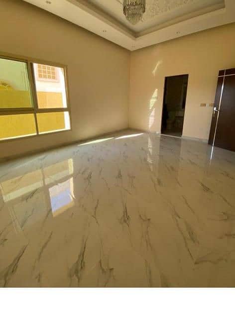 Villa for sale in Ajman, Al Rawda 2 area, with electricity and water