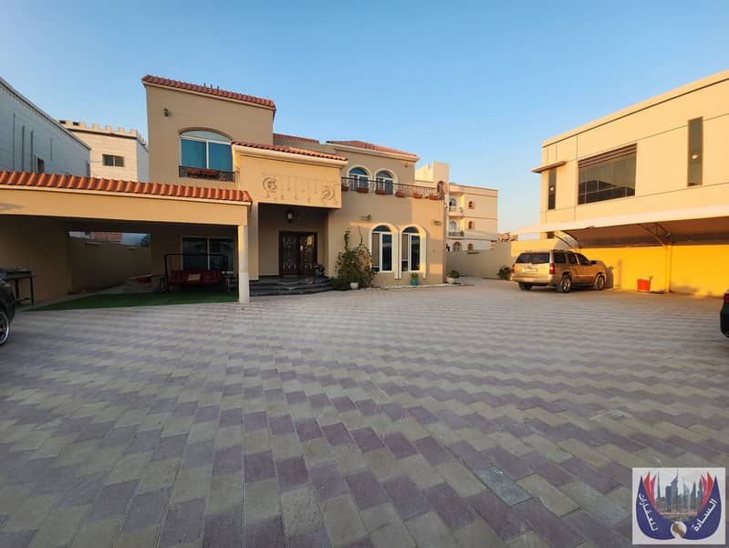 10,000 squere feet villa for sell in al mowaihat2 ajman.