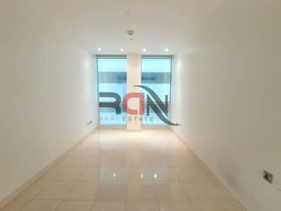 فلیٹ 1 غرفة نوم للايجار في منطقة الكورنيش، أبوظبي - شقة في منطقة الكورنيش 1 غرفة 49995 درهم - 8435115