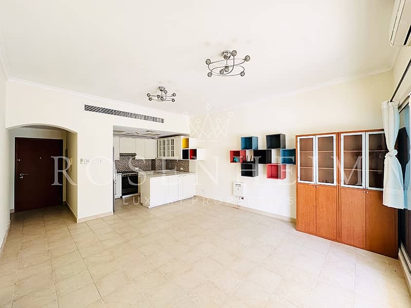 Vacant|Pool View|Spacious Layout |Ready To Move In Vacant|Pool View|Spacious Layout |Ready To Move In