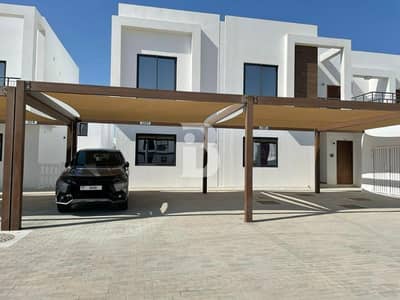 3 Bedroom Flat for Sale in Al Ghadeer, Abu Dhabi - Condominium | Private Garden | Family Home