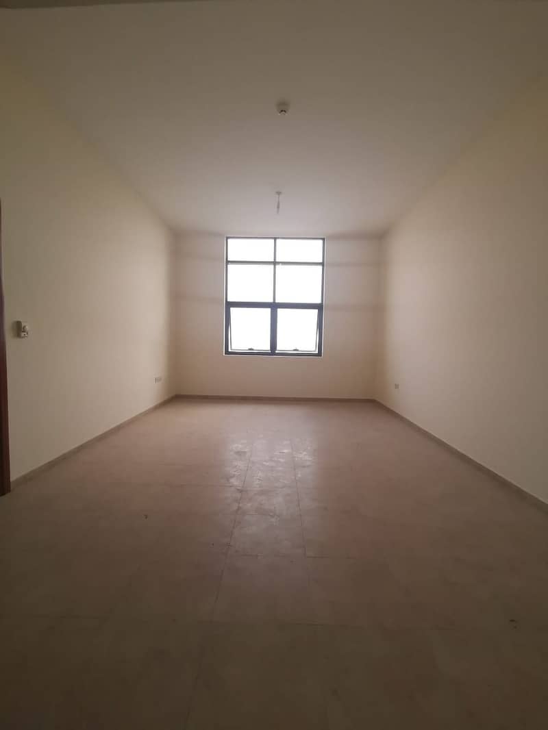AC FREE 1BHK FOR 40K IN DSO