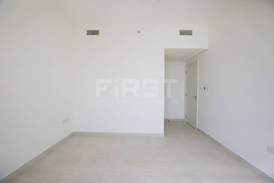 9 Internal Photo of 3 Bedroom Apartment in The Bridges Shams Abu Dhabi Al Reem Island Abu Dhabi UAE (6). jpg