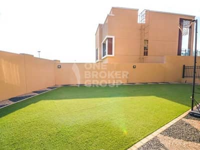 Best Located 4D1 | Single Row | Huge Plot Best Located 4D1 | Single Row | Huge Plot