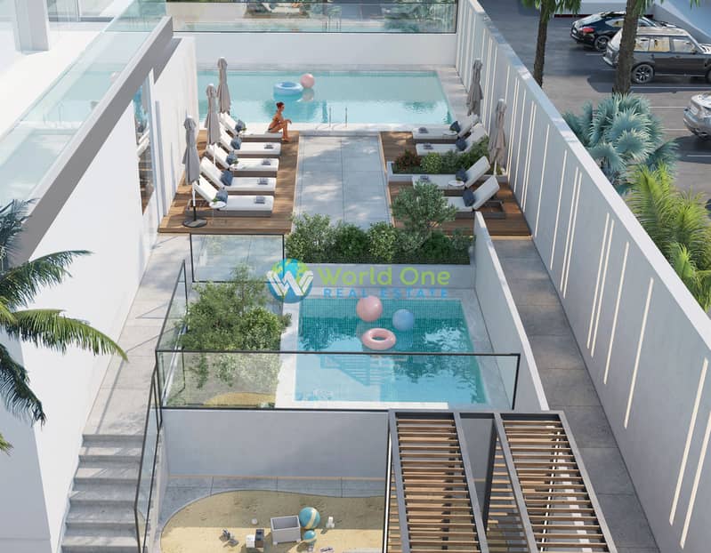 4 Kids Splash Zone, Sun beds and Infinity Pool. jpg