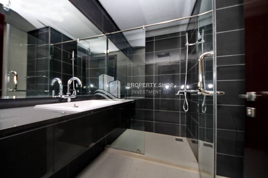 8 2-br-aprtment-abu-dhabi-al-reem-island-marina-square-mag-5-residences-bathroom. JPG