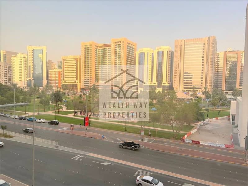 Luxurious 3 Bedrooms With Full Amenities Luxurious 3 Bedrooms With Full Amenities