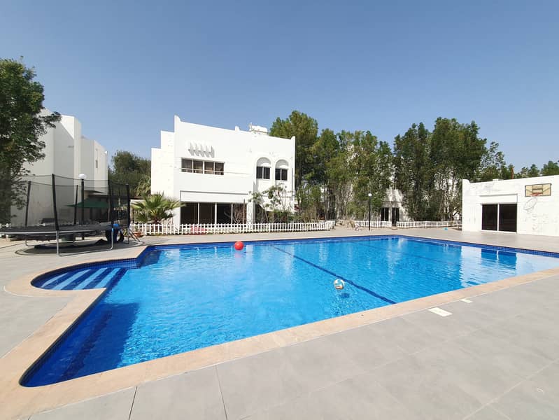 Prime Loctaion Nice Residencial Community  4Bedroom  With Gym Pool