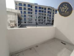 STUDIO WITHBIG  BALCONY | POOL VIEW AND EASY ACCESS |