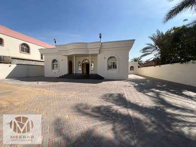 NICE 4 BEDROOM VILLA WITH MAID AND DRIVER ROOMS
