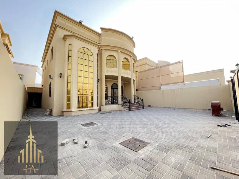 Villa for rent in Al-Rawda 1, Two floors, clean, well maintained.