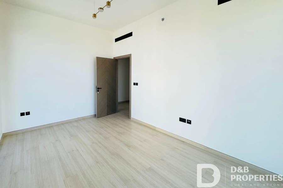Brand New | Prime Location | Specious Unit Brand New | Prime Location | Specious Unit