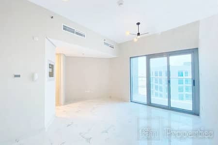 Studio for Sale in Dubai South, Dubai - High Floor | Easily Rented | Balcony