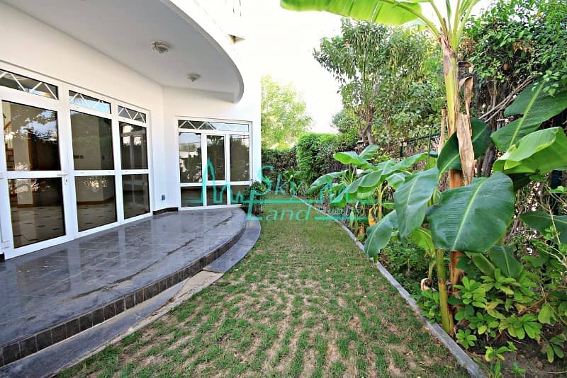 BEAUTIFUL 3BR+M VILLA WITH GARDEN IN A COMPOUND WITH POOL AND TENNIS COURT IN JU