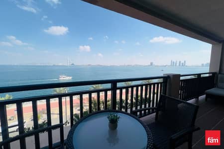 1 Bedroom Flat for Rent in Palm Jumeirah, Dubai - 1 BR Fully furnished| sea view| resort