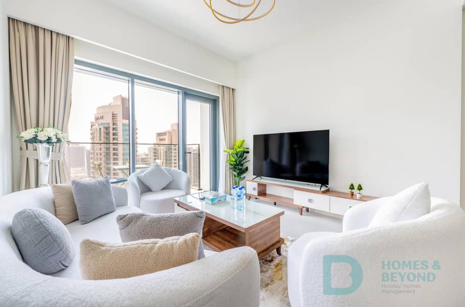Brand New l Spacious 1BR Apartment in Burj Royale l High Floor l City View
