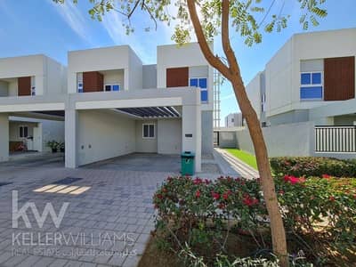 4 Bedroom Villa for Rent in Dubailand, Dubai - Corner Single Row 4+Maid Villa|Vacant|Prim Location