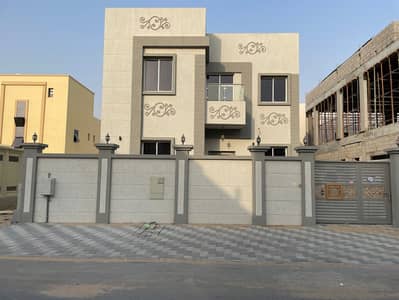5 Bedroom Villa for Rent in Al Yasmeen, Ajman - Two-storey villa for rent in Ajman, Al Yasmeen area 5 master bedrooms, a sitting room and a living room With air conditioners 85 thousand dirhams are required