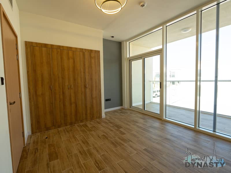 8 BEDROOM 2-2. jpg