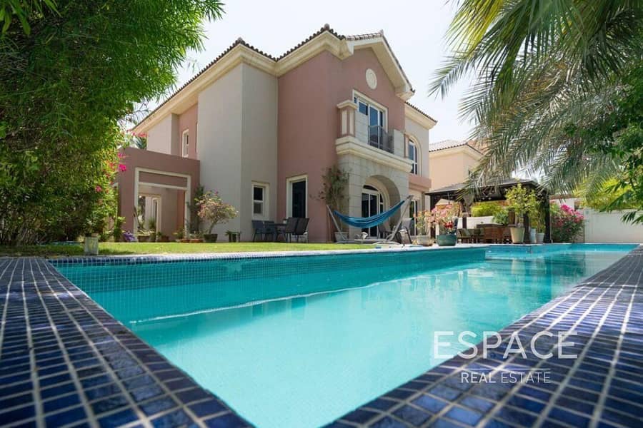 Private Pool | Immaculate 5 Bedroom Villa