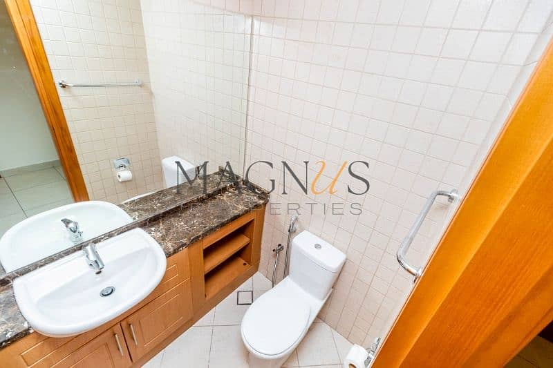 18 Rocky Real Estate - JLT - Cluster U - Al seef 3 - Apartment (1 of 19). jpg